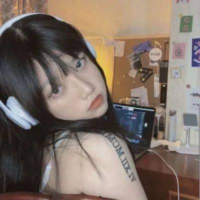 徐州女孩网红吃瓜视频