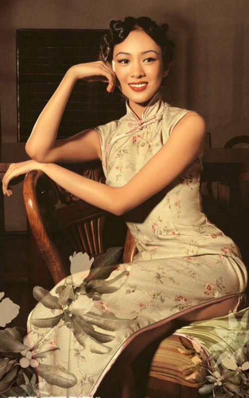 穿旗袍的网红吃瓜视频在线观看,网红吃瓜视频，时尚与娱乐的完美融合